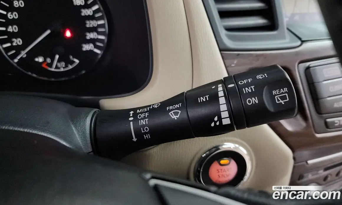 Nissan Pathfinder 2017 3.5 автомат (гидро), фото 32