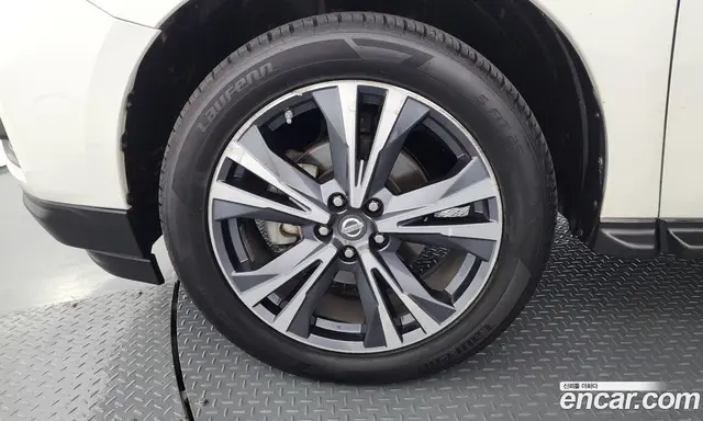 Nissan Pathfinder 2017 3.5 автомат (гидро), миниатюра 5