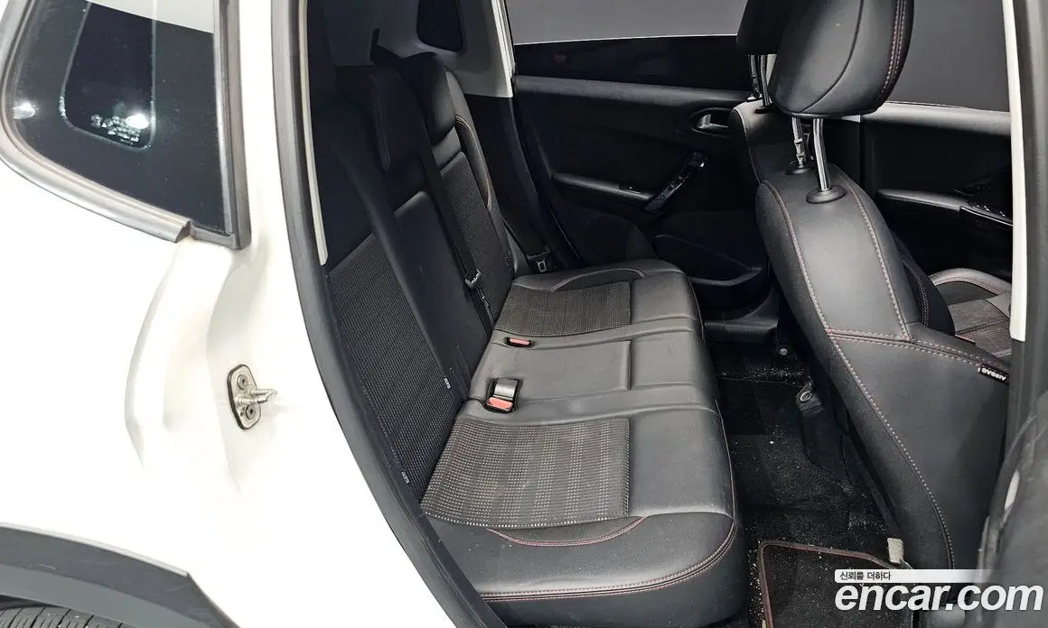 Peugeot 2008 2018 1.5 автомат (гидро), фото 11