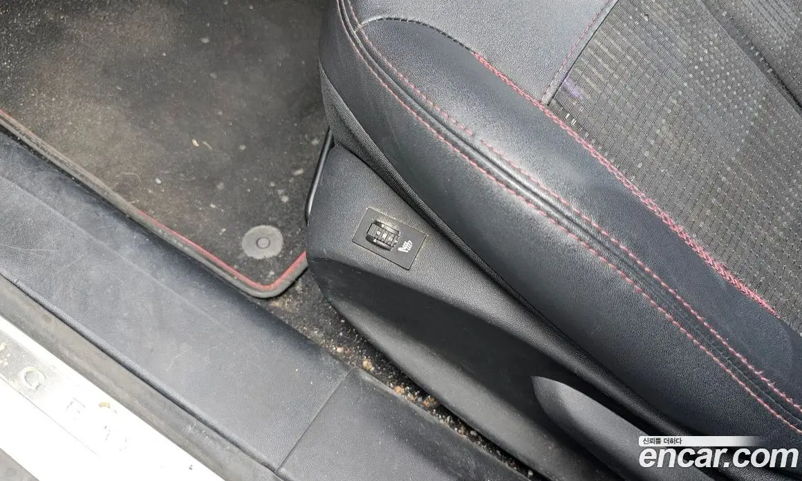 Peugeot 2008 2018 1.5 автомат (гидро), фото 18