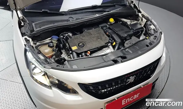 Peugeot 2008 2018 1.5 автомат (гидро), миниатюра 6