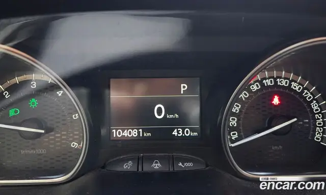 Peugeot 2008 2018 1.5 автомат (гидро), миниатюра 8