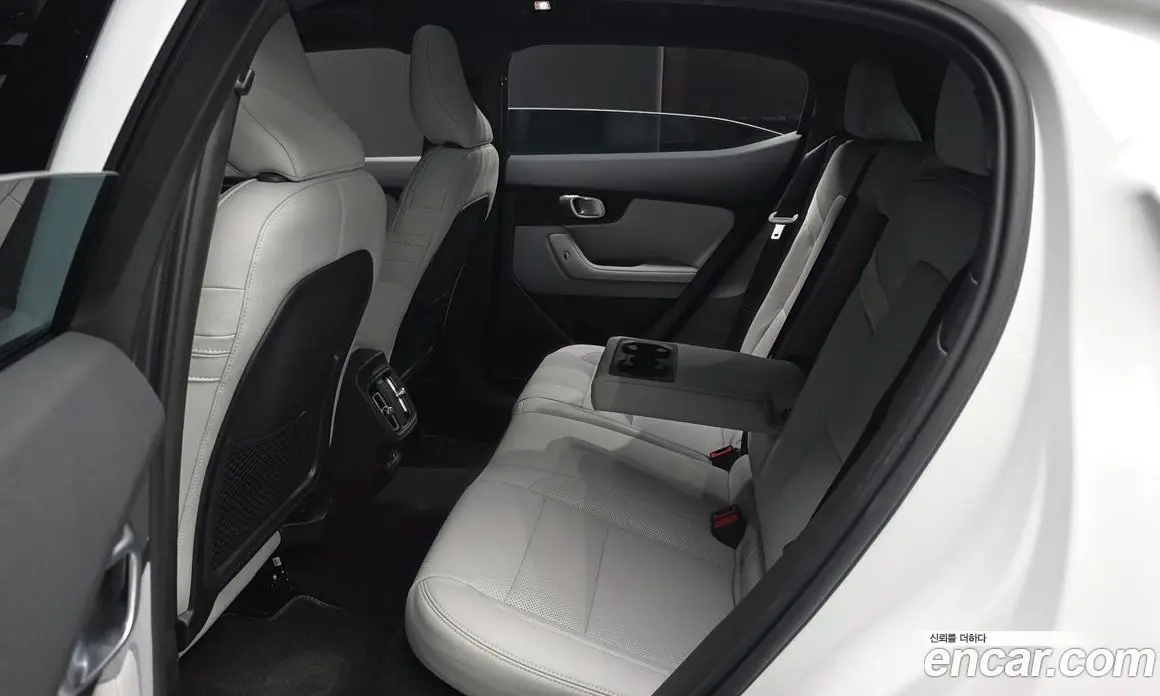 Polestar Polestar 2 2025 0.2 автомат (гидро), фото 11 Polestar Polestar 2 2025 0.2 автомат (гидро), фото 11