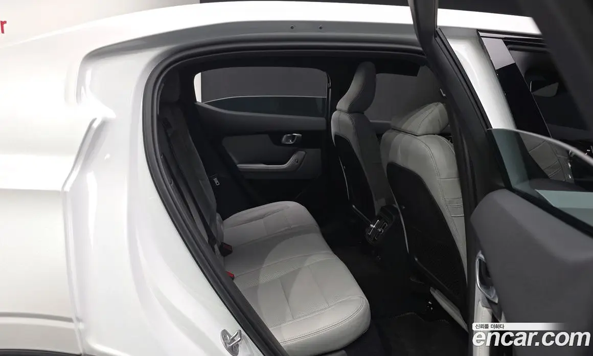 Polestar Polestar 2 2025 0.2 автомат (гидро), фото 12 Polestar Polestar 2 2025 0.2 автомат (гидро), фото 12