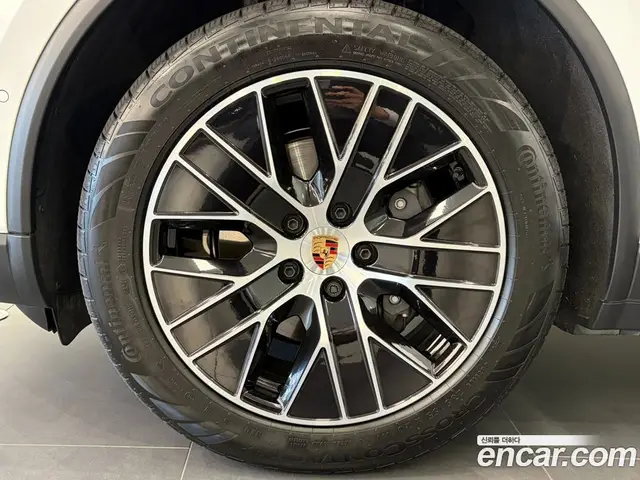 Porsche Macan 2025 0.2 автомат (гидро), миниатюра 5