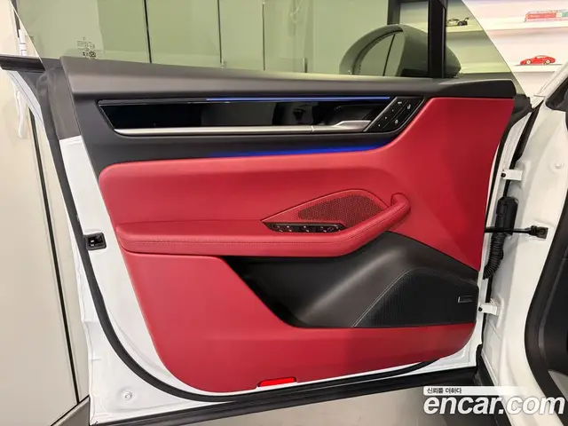 Porsche Macan 2025 0.2 автомат (гидро), миниатюра 10