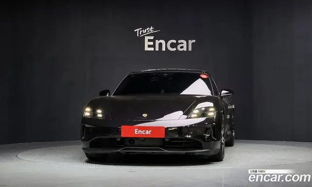 Porsche Taycan 2024 0.1 автомат (гидро), миниатюра 3