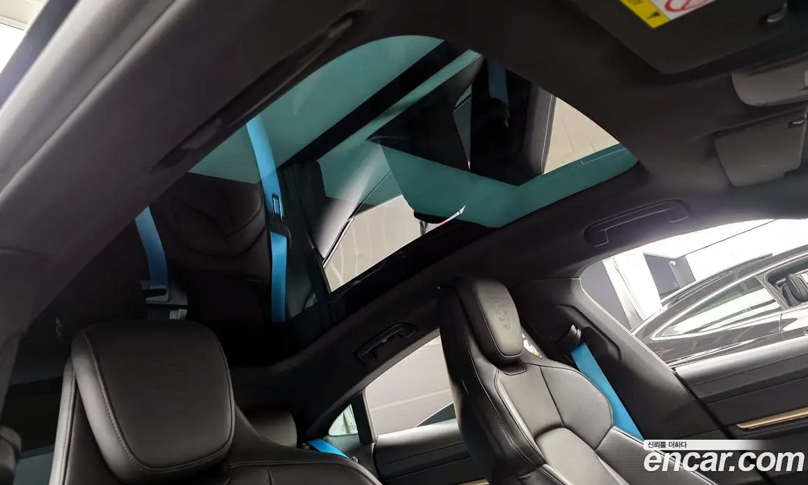 Porsche Taycan 2024 0.1 автомат (гидро), фото 17
