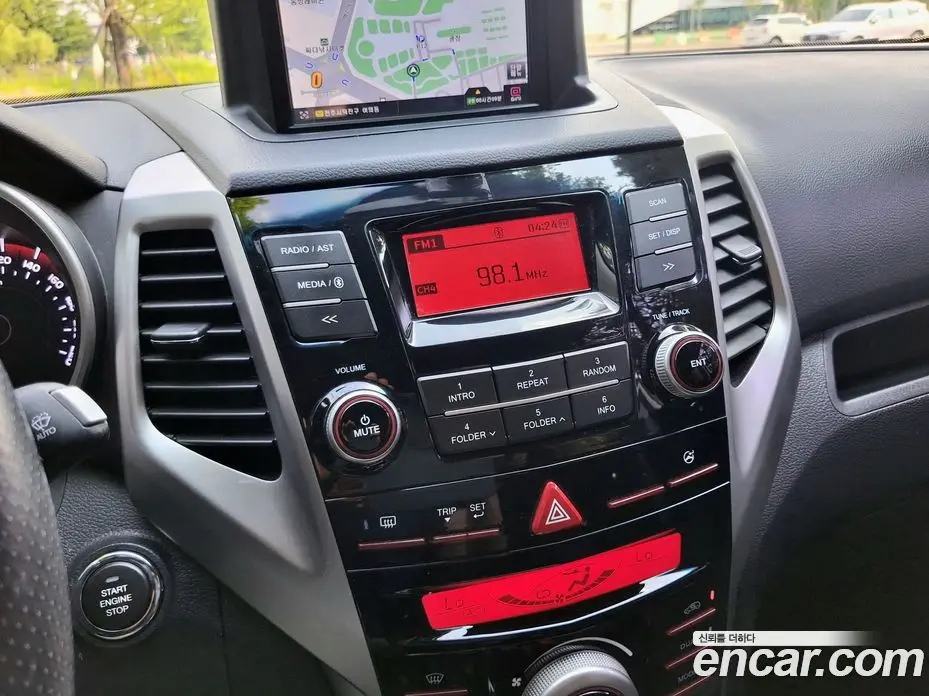 SsangYong TIBOLI 2015 1.6 автомат (гидро), фото 13