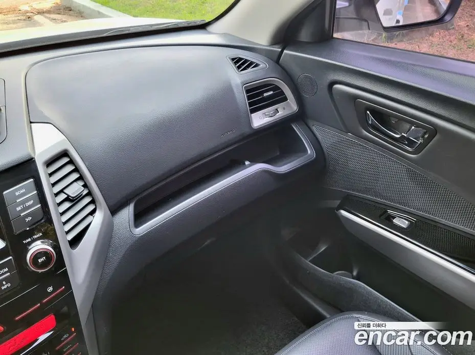 SsangYong TIBOLI 2015 1.6 автомат (гидро), фото 16