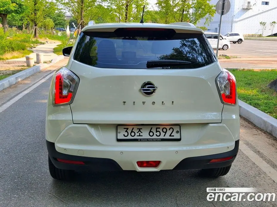 SsangYong TIBOLI 2015 1.6 автомат (гидро), фото 5