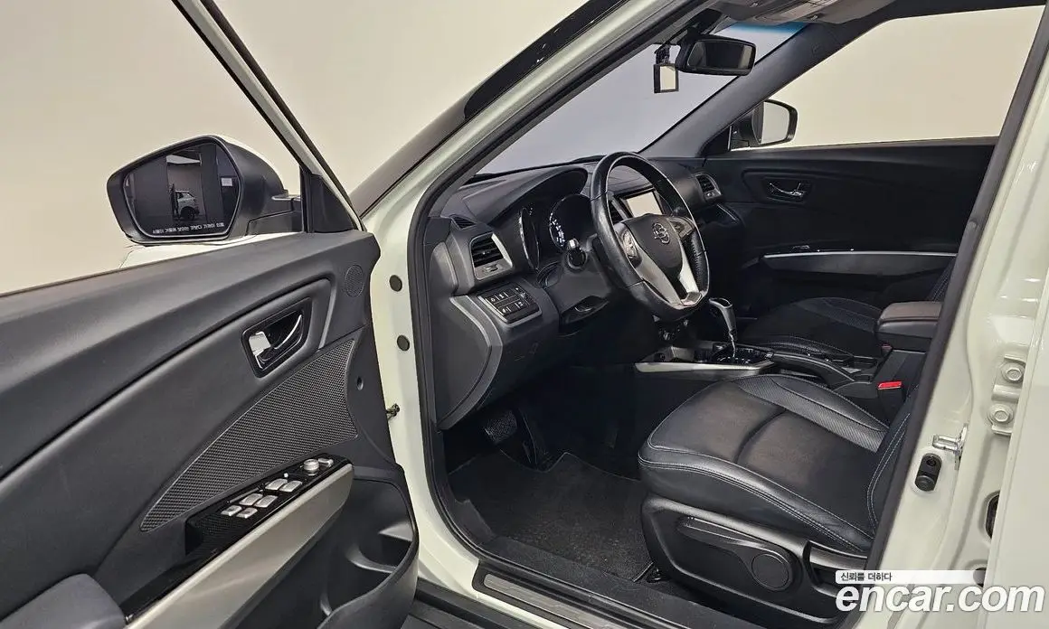 SsangYong TIBOLI 2016 1.6 автомат (гидро), фото 12