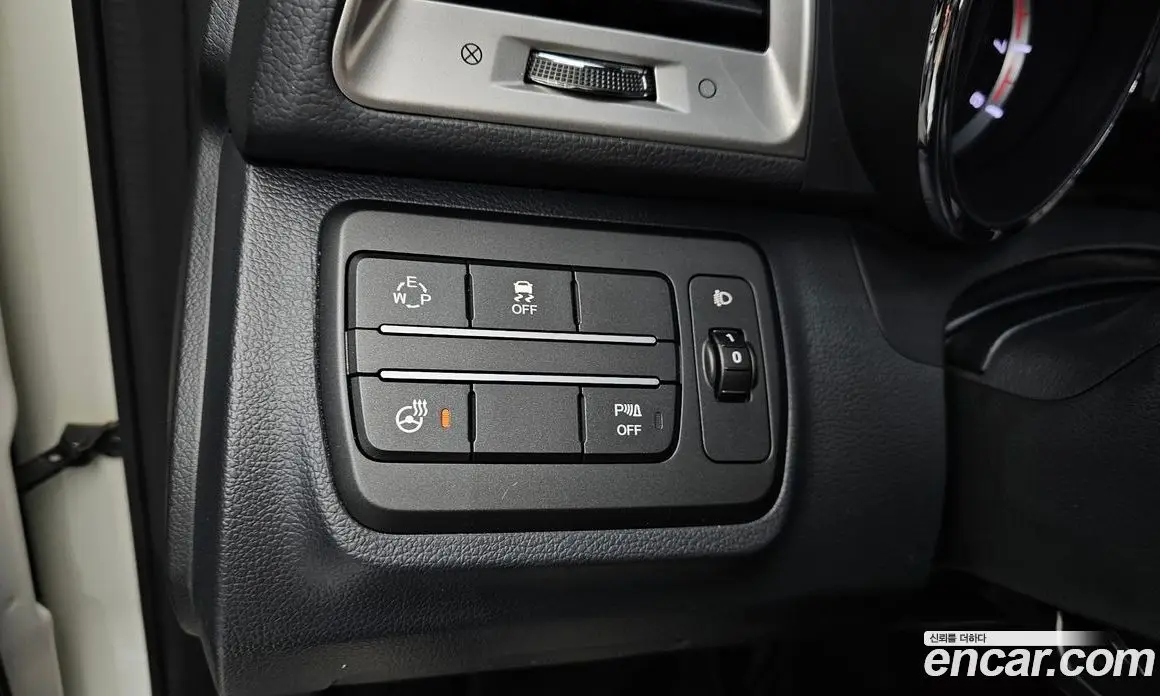 SsangYong TIBOLI 2016 1.6 автомат (гидро), фото 21