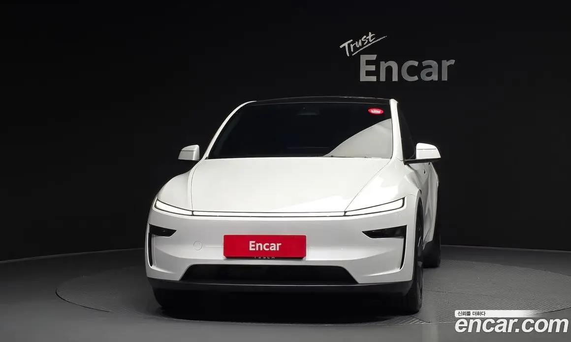 Tesla Model Y 2025 0.2 автомат (гидро), фото 3 Tesla Model Y 2025 0.2 автомат (гидро), фото 3