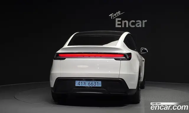 Tesla Model Y 2025 0.2 автомат (гидро), миниатюра 4 Tesla Model Y 2025 0.2 автомат (гидро), миниатюра 4