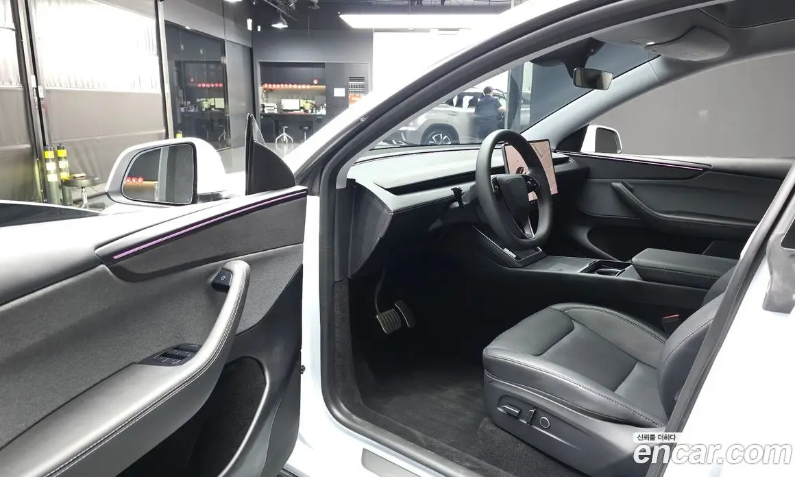 Tesla Model Y 2025 0.2 автомат (гидро), фото 10 Tesla Model Y 2025 0.2 автомат (гидро), фото 10