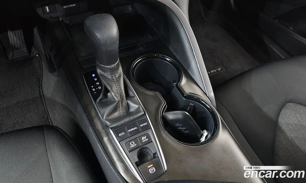 Toyota Camry 2023 2.5 автомат (гидро), фото 12 Toyota Camry 2023 2.5 автомат (гидро), фото 12