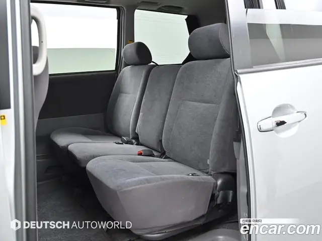 Toyota Noah 2005 2.0 автомат (вариатор), миниатюра 12