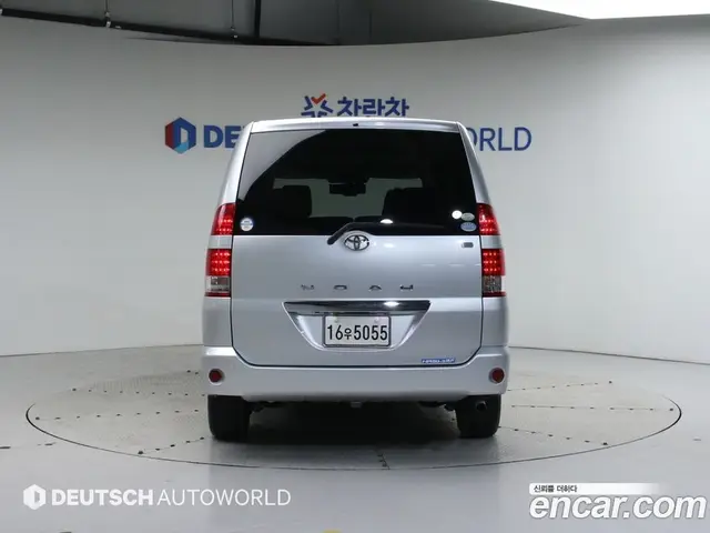 Toyota Noah 2005 2.0 автомат (вариатор), миниатюра 4 Toyota Noah 2005 2.0 автомат (вариатор), миниатюра 4