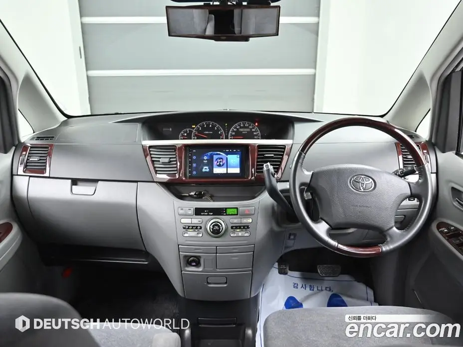 Toyota Noah 2005 2.0 автомат (вариатор), фото 7 Toyota Noah 2005 2.0 автомат (вариатор), фото 7
