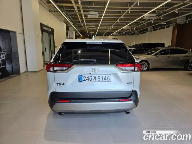 Toyota RAV4 2025 2.5 автомат (вариатор), миниатюра 4 Toyota RAV4 2025 2.5 автомат (вариатор), миниатюра 4