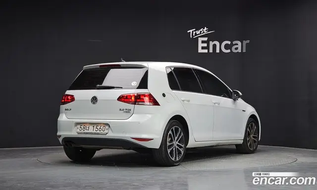 Volkswagen Golf 2015 2.0 автомат (гидро), миниатюра 2