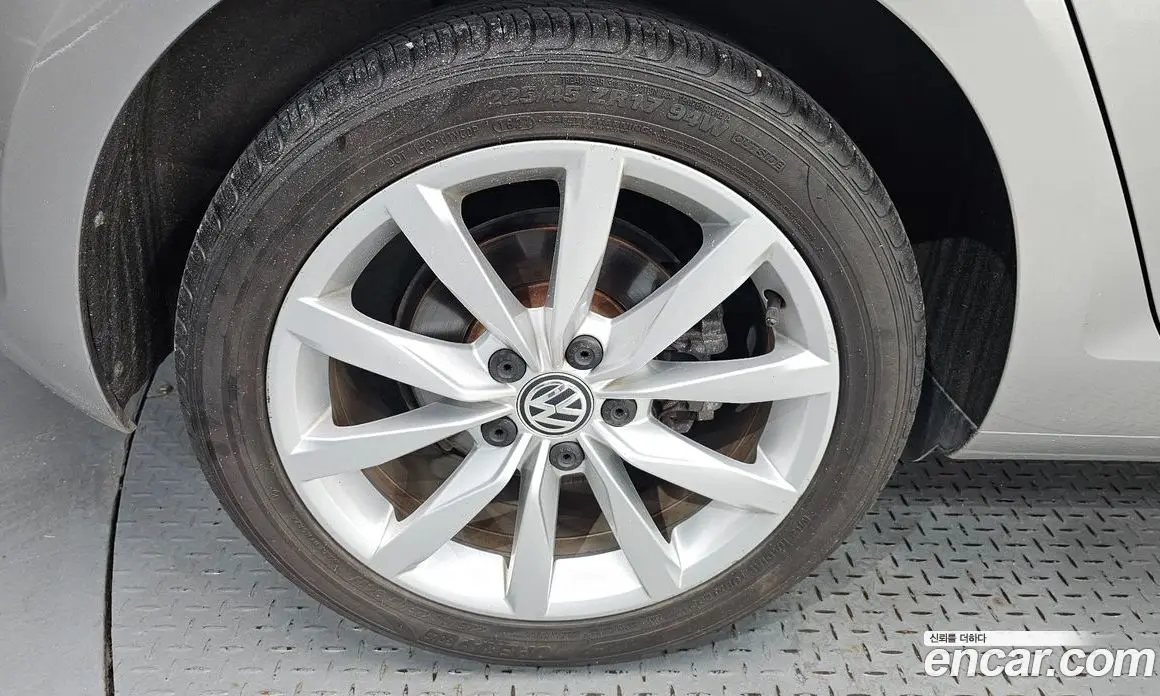 Volkswagen Golf 2015 2.0 автомат (гидро), фото 5