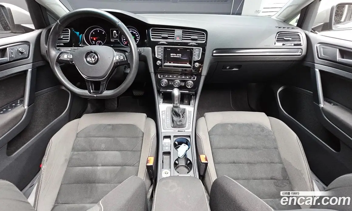 Volkswagen Golf 2015 2.0 автомат (гидро), фото 7