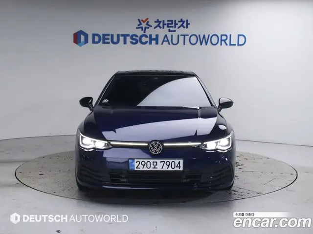 Volkswagen Golf 2022 2.0 автомат (гидро), миниатюра 3