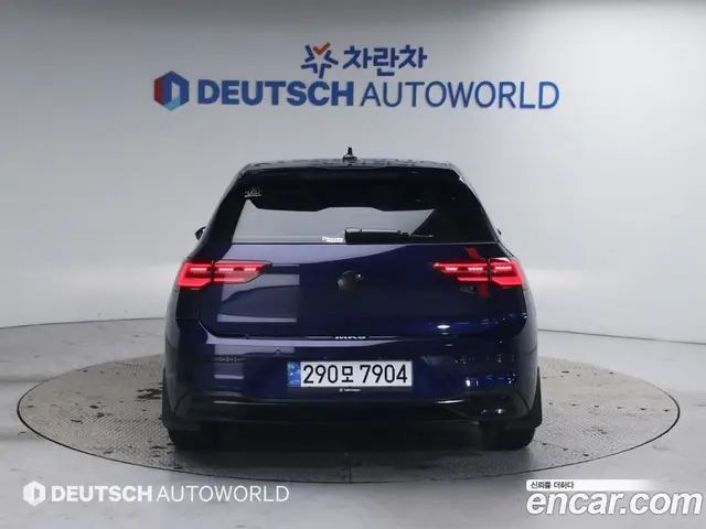 Volkswagen Golf 2022 2.0 автомат (гидро), миниатюра 4