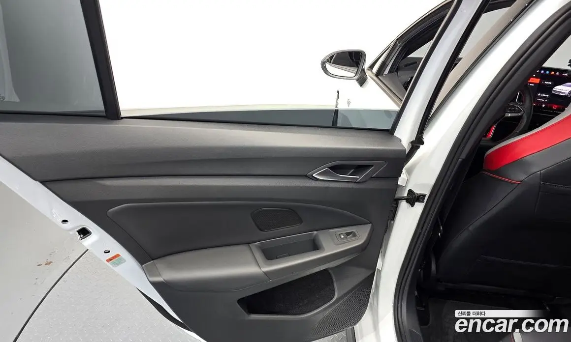 Volkswagen Golf 2025 2.0 автомат (гидро), фото 14