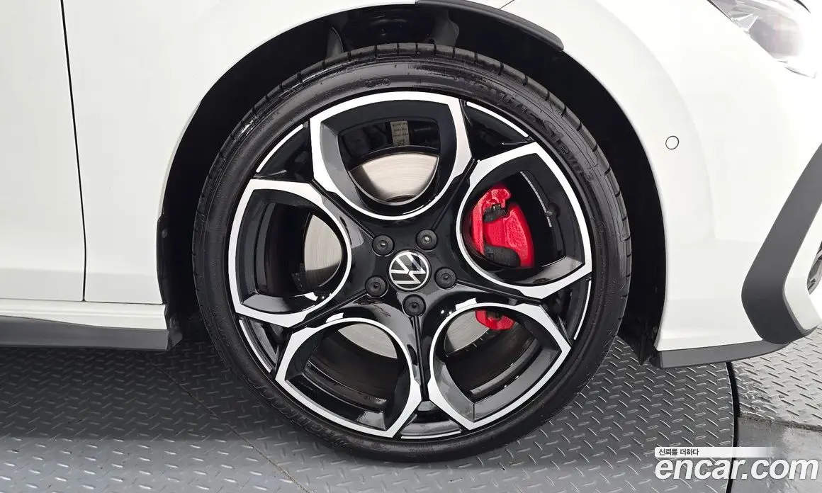 Volkswagen Golf 2025 2.0 автомат (гидро), фото 6