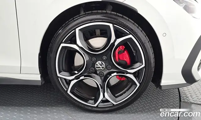 Volkswagen Golf 2025 2.0 автомат (гидро), миниатюра 6