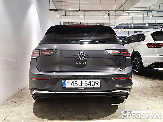 Volkswagen Golf 2025 2.0 автомат (гидро), миниатюра 4