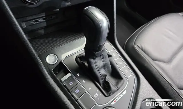 Volkswagen Tiguan 2020 2.0 автомат (гидро), миниатюра 12
