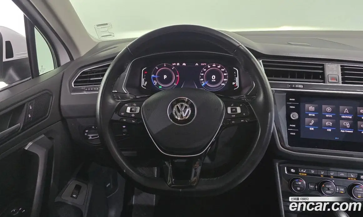Volkswagen Tiguan 2020 2.0 автомат (гидро), фото 19