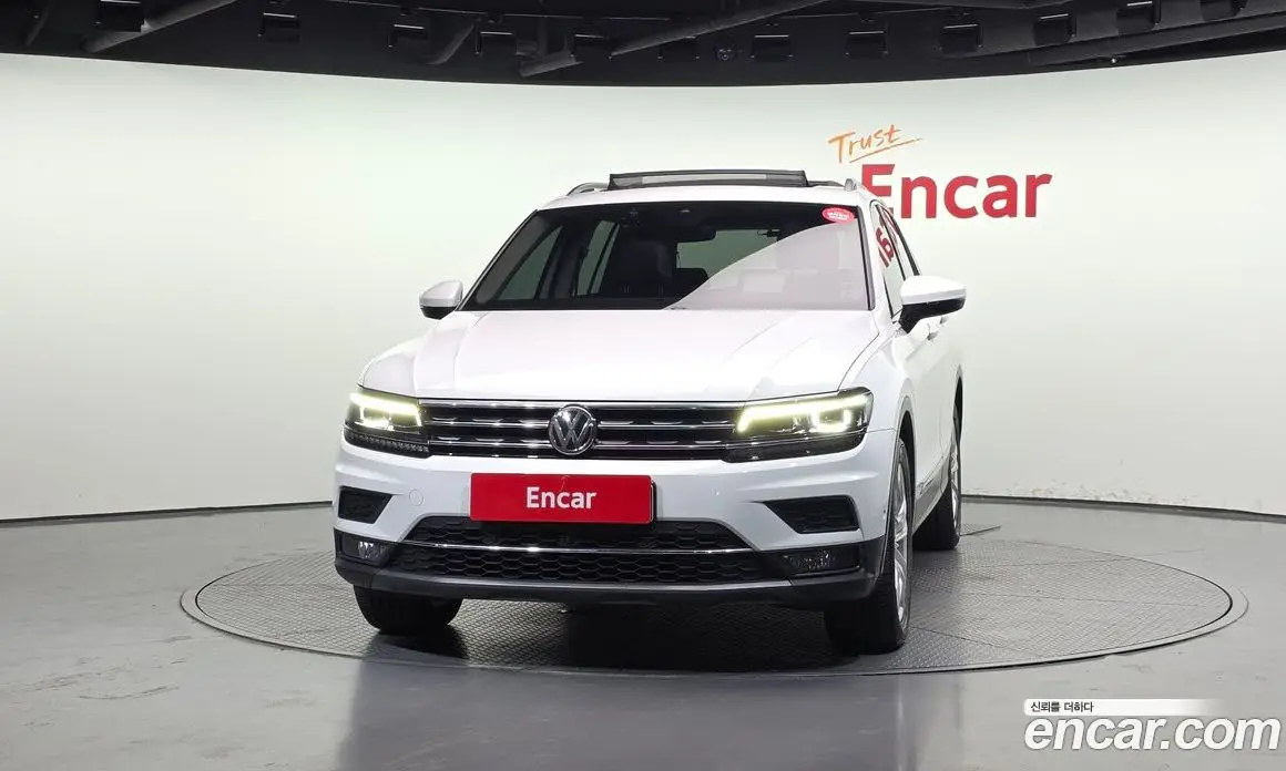 Volkswagen Tiguan 2020 2.0 автомат (гидро), фото 3