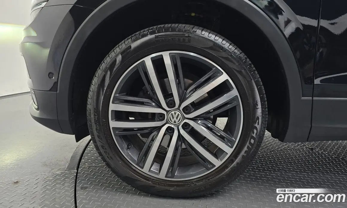 Volkswagen Tiguan 2020 2.0 автомат (гидро), фото 5