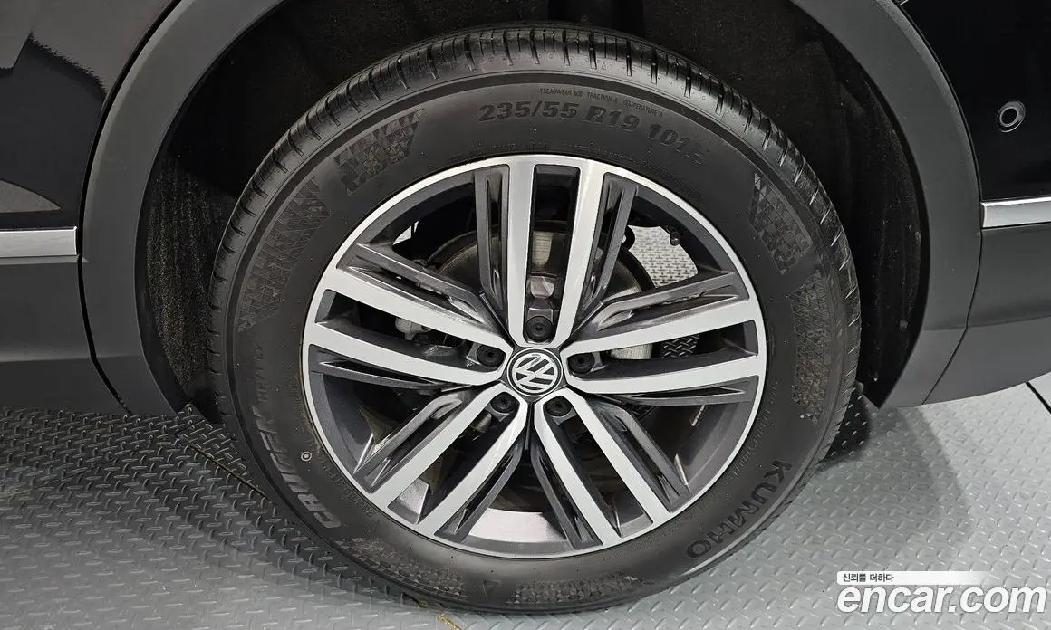 Volkswagen Tiguan 2020 2.0 автомат (гидро), фото 7