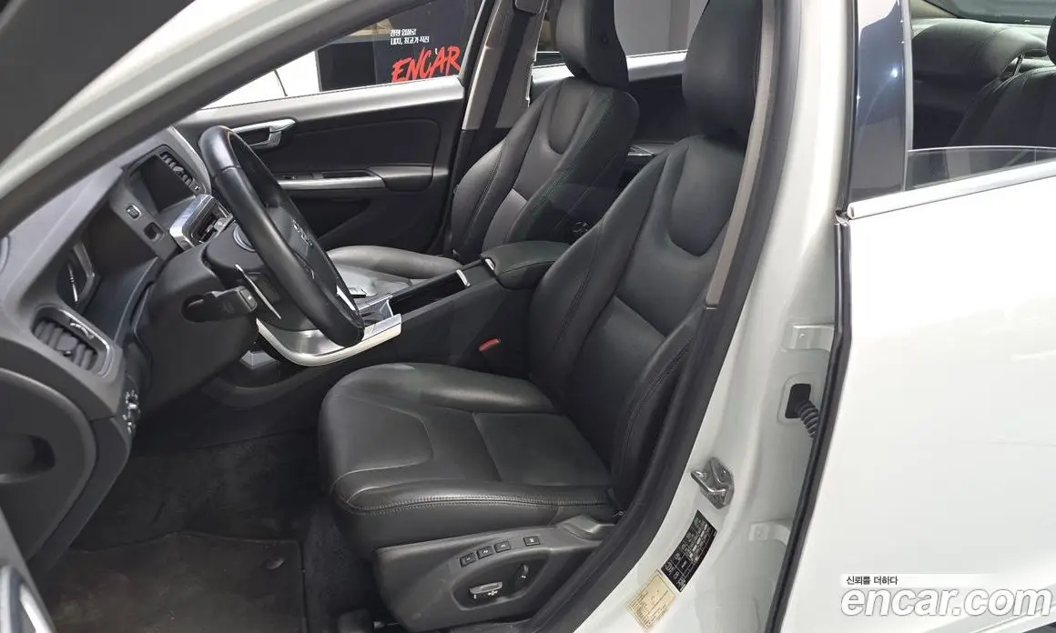 Volvo S60 2014 1.6 автомат (гидро), фото 30