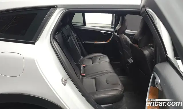 Volvo V60 2017 2.0 автомат (гидро), миниатюра 11