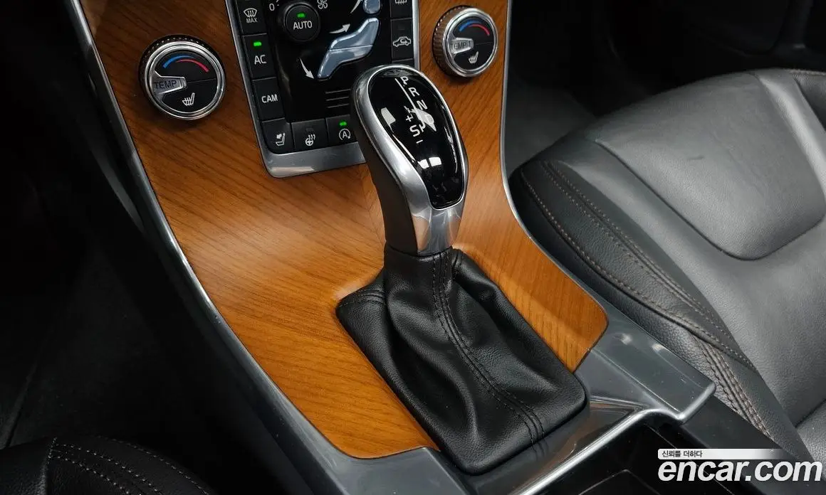 Volvo V60 2017 2.0 автомат (гидро), фото 9