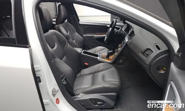 Volvo V60 2017 2.0 автомат (гидро), миниатюра 10