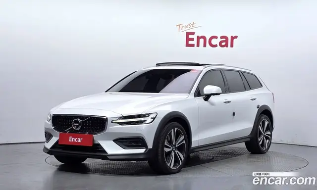 Volvo V60, 2020, 96 645 км