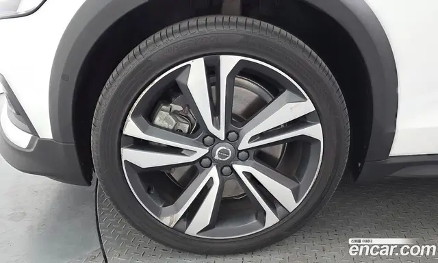 Volvo V60 2020 2.0 автомат (гидро), миниатюра 5