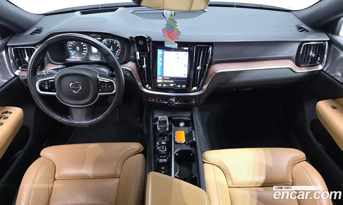 Volvo V60 2020 2.0 автомат (гидро), фото 7