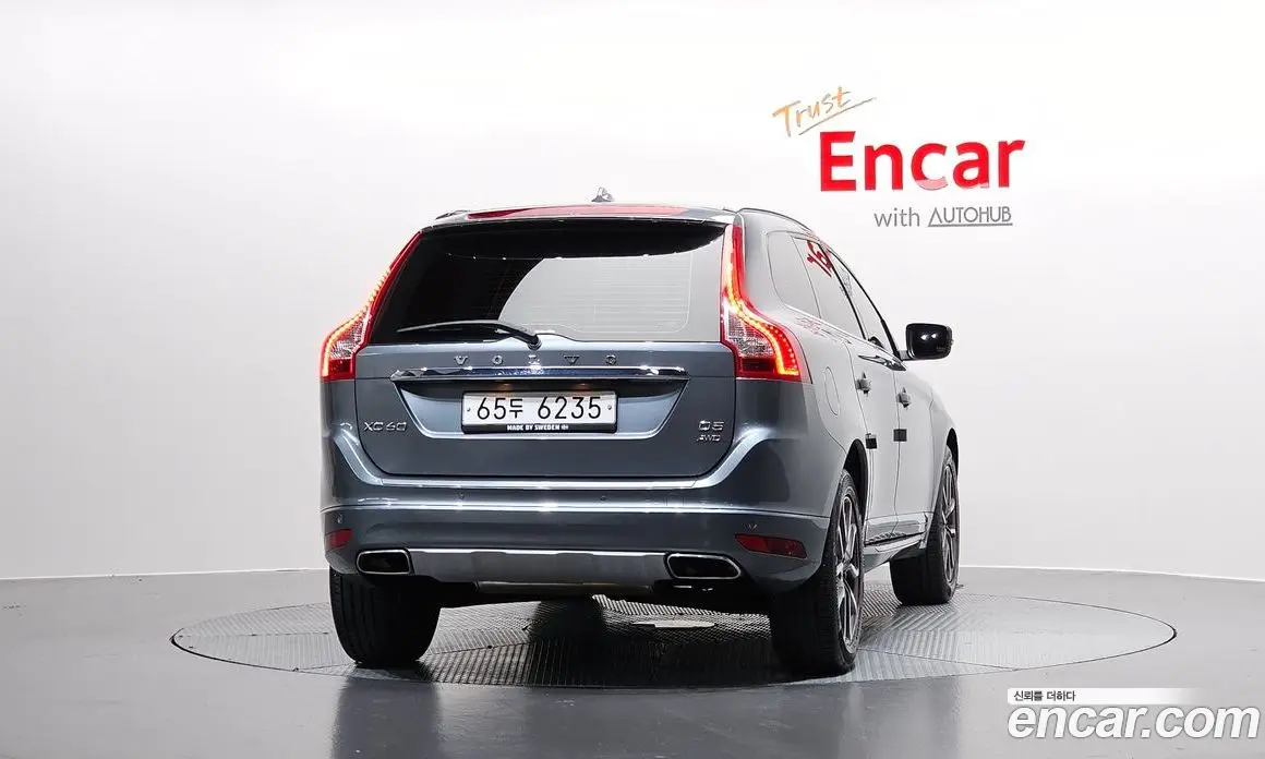 Volvo XC60 2017 2.4 автомат (гидро), фото 4