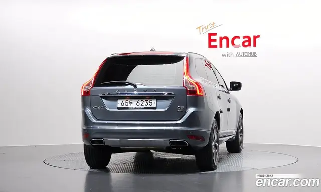 Volvo XC60 2017 2.4 автомат (гидро), миниатюра 4