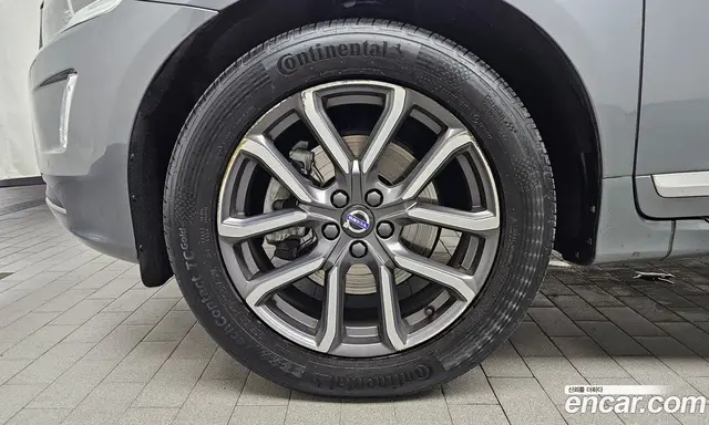 Volvo XC60 2017 2.4 автомат (гидро), миниатюра 5