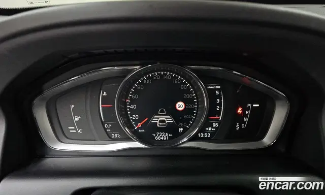 Volvo XC60 2017 2.4 автомат (гидро), миниатюра 8